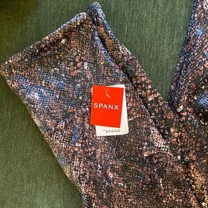 NWT SPANX LEGGINGS